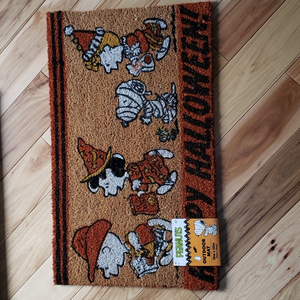 Peanuts Outdoor Halloween Charlie Brown Snoopy Lucy Sally Costumes door mat NWT